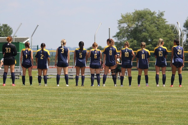 Knights Survive Sloppy Performance, Edge Out Cougars
